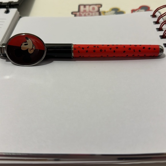 Disney three piece Mickey Mouse set - Picture 4 of 6